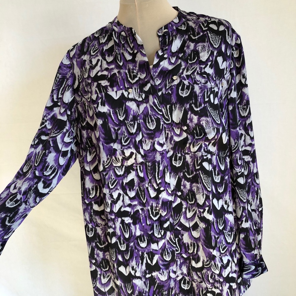 Michael Kors - NWOT - Feather print blouse